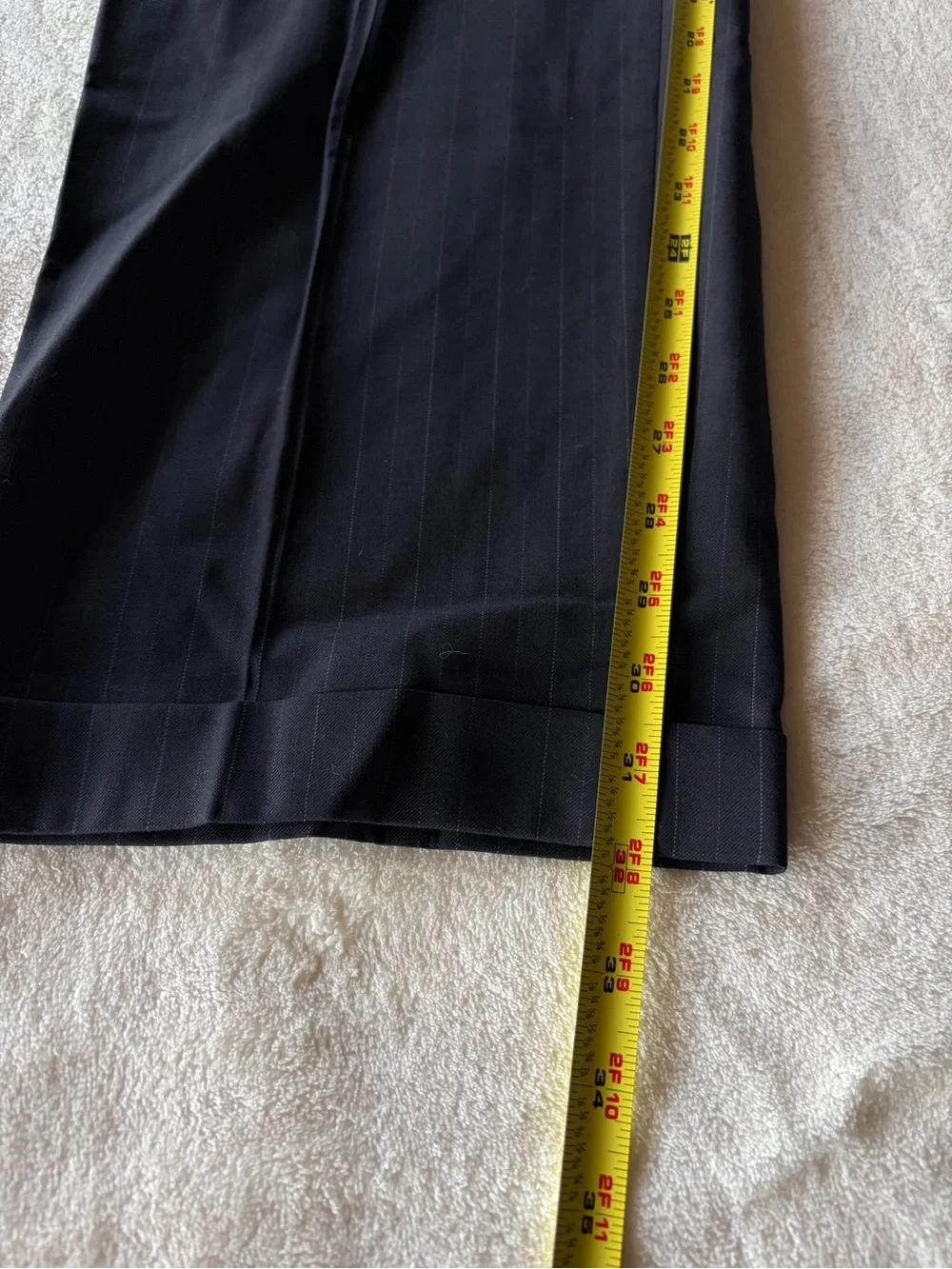 Lauren Ralph Lauren Mens 42L 2 Piece Suit Wool navy pinstripes. W36 L31 cuffed